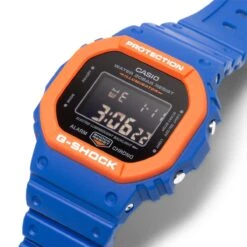 G-SHOCK DW5610SC-2 8 G-SHOCK DW5610SC-2 -Accessories Promotion Store GSHOCKDW5610SC 2BLUEREDOSDW5610SC 2 3