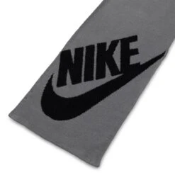 Nike SPORT SCARF -Accessories Promotion Store e52d8e8f0e3b8a557c866bb76e8e3209